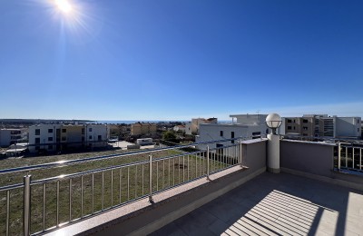 Penthouse with a beautiful view of the sea - Novigrad