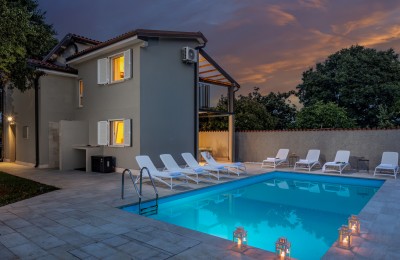 Casa indipendente con piscina vicino a Cittanova