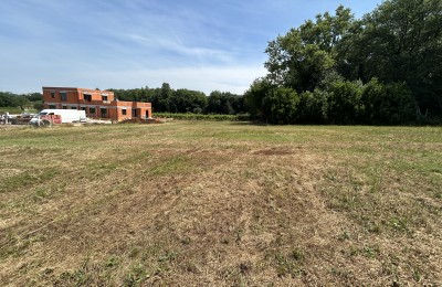 Građevinsko zemljište u Brtonigli
