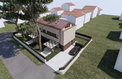 Stan s vrtom i 2 parkirna mjesta na prodaju – Novigrad, blizu Karpinjana