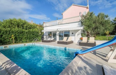 Casa con piscina e vista mare - Verteneglio